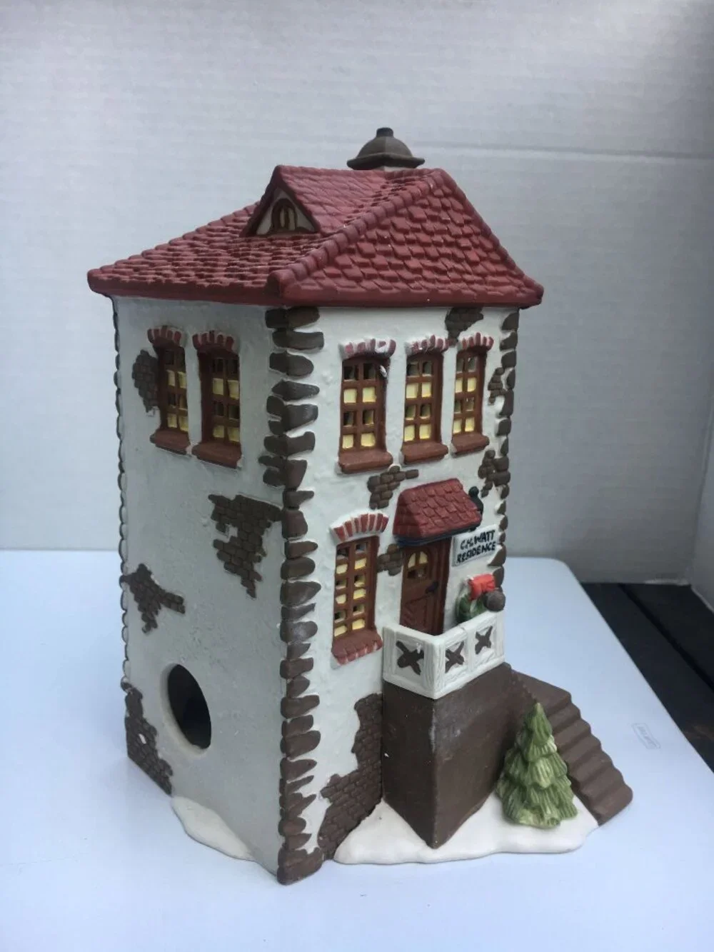 Dept 56 C H Watt Physician Dickens Christmas Village Lighted  Building (no box)